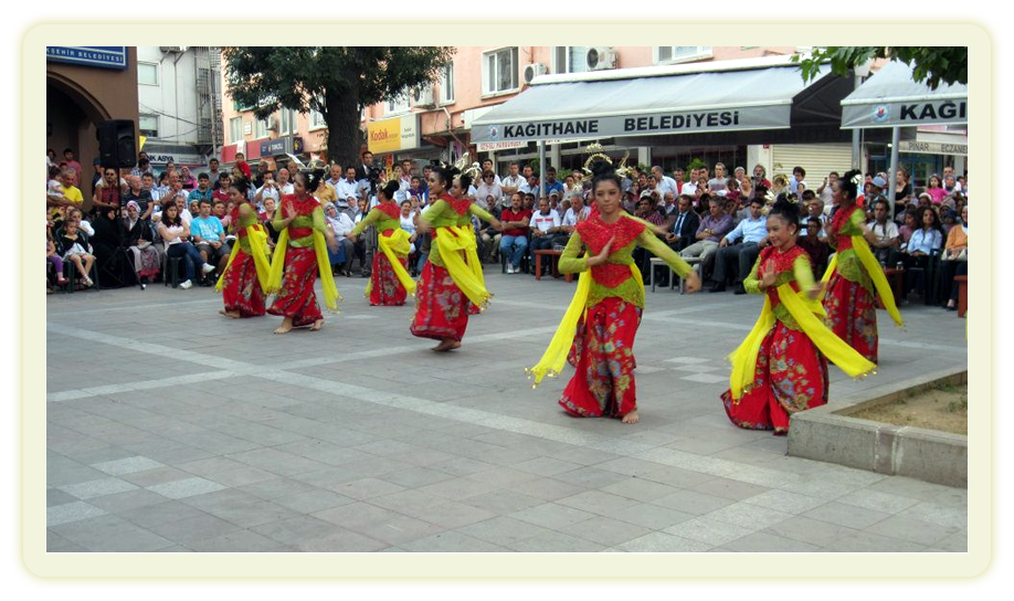 Istanbul, 27 giugno – 2 luglio 2012 | 3° International Sisli Cultur Festival